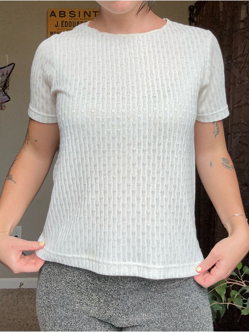 Vintage 90s White Short-Sleeve Classy Textured Knit Top - Women's Small